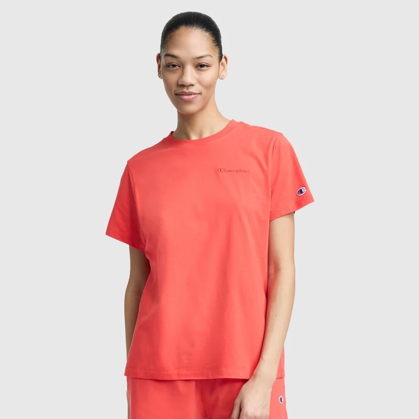 T-shirt classica, scritta tono su tono sul lato sinistro del petto