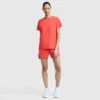 T-shirt classica, scritta tono su tono sul lato sinistro del petto